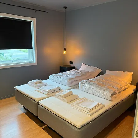 Sentralt Pa Apartment Leknes